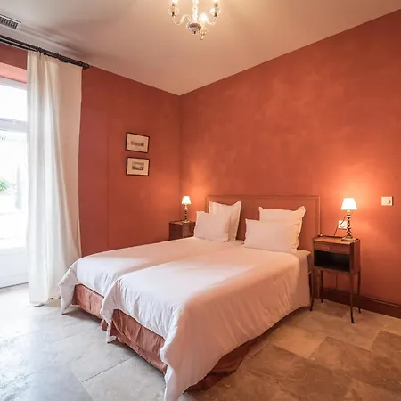 Une Chambre A La Maison Du Ballandreau *